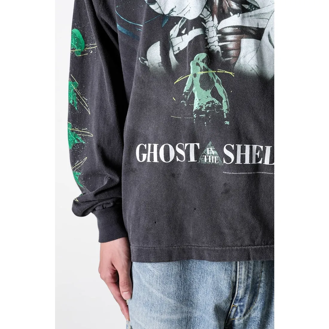 SAINT Mxxxxxx × GHOST IN THE SHELL Ghost in the Shell GS_LS TEE/GITS/BLK Big IP Ghost in the Shell co-branded model Motoko Kusanagi takes a bath Retro distressed long sleeves Washed black S-XL Ready-to-wear Assute dyeing Full-body spray fade/replacement fade Correct accessories Joint LOGO wash mark/main mark/cherub mark Super complex printing replica The drawing/pattern making cycle is very long and the hand graffiti is dirty.